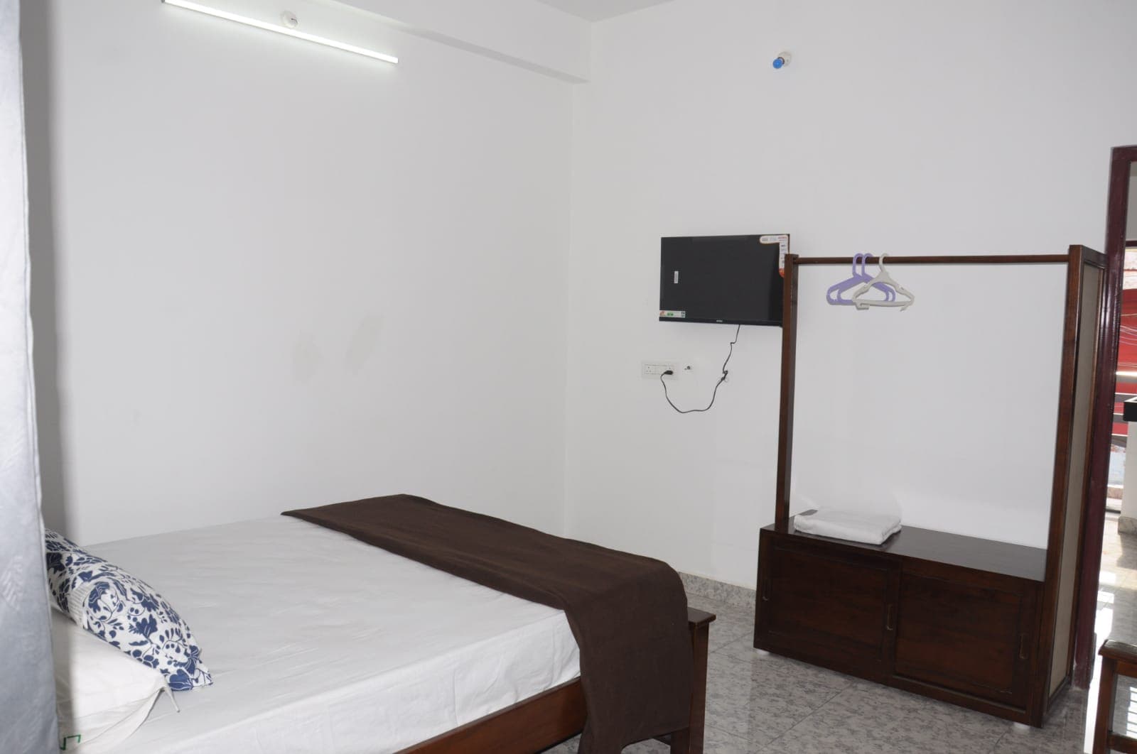 Non-AC Suite